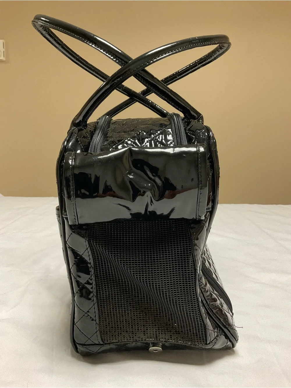 Betop House Large Quilted Faux Patent Leather Pet Carrier